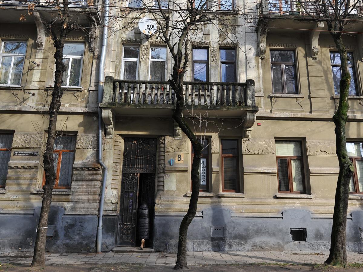 4Rooms Hostel Lviv Exterior photo